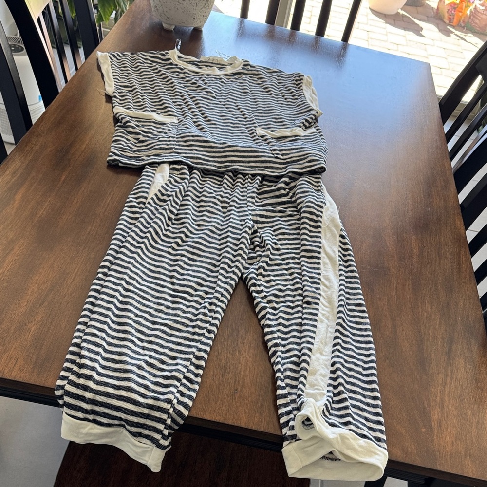 Striped Set - Black and White